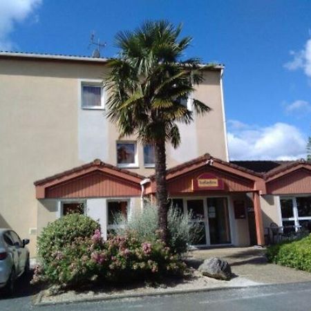 Kyriad Direct Agen Castel Culier Castelculier Esterno foto