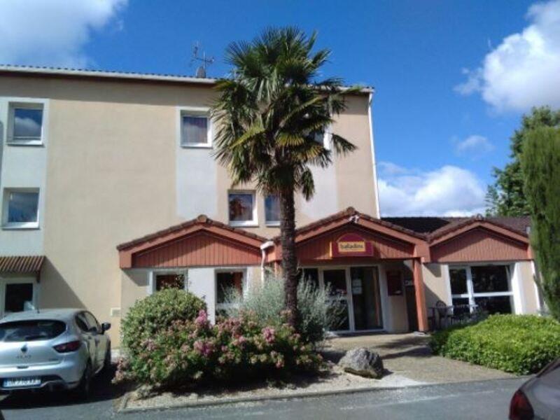 Kyriad Direct Agen Castel Culier Castelculier Esterno foto